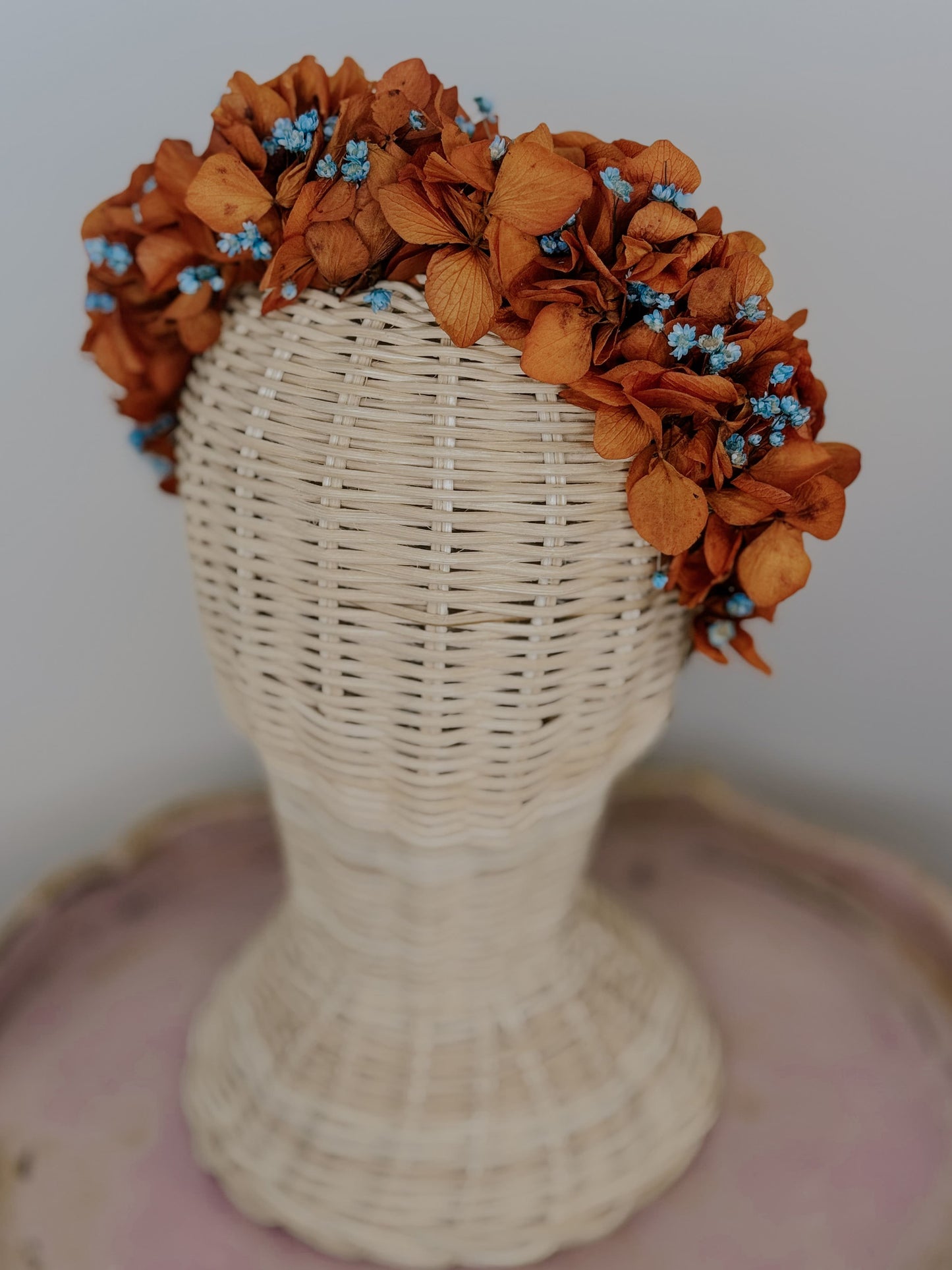 hortensia y paniculata en forma de diadema de flor preservada Salma