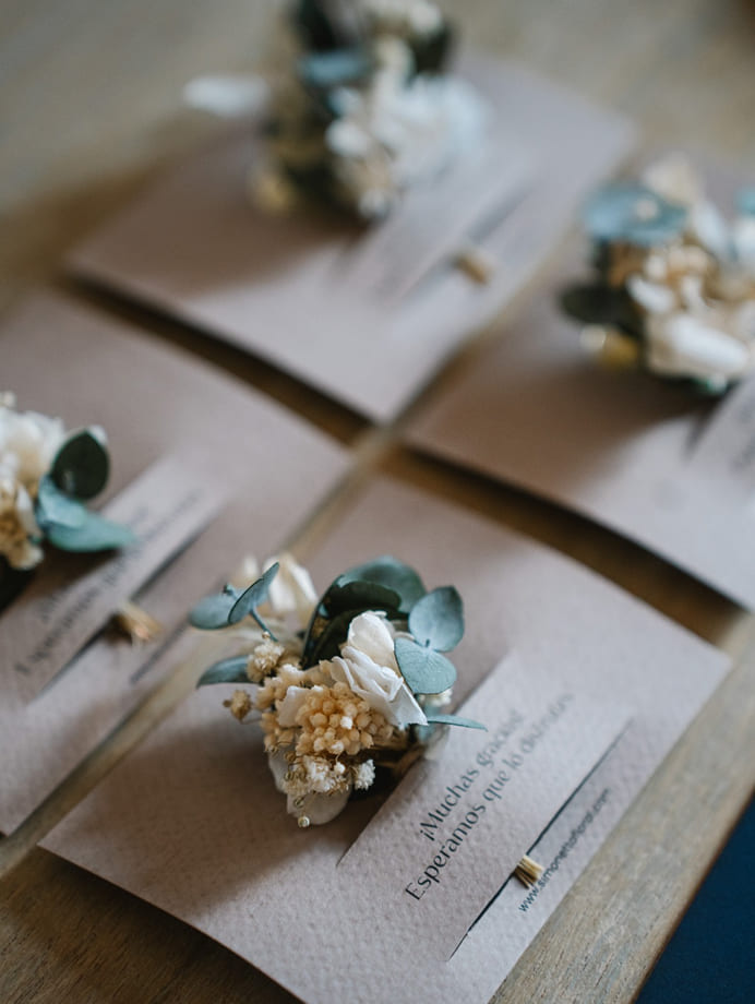Prendidos de boda preservados