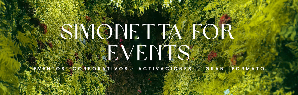 Instalación vegetal inmersiva para evento corporativo realizada por Simonetta Floral