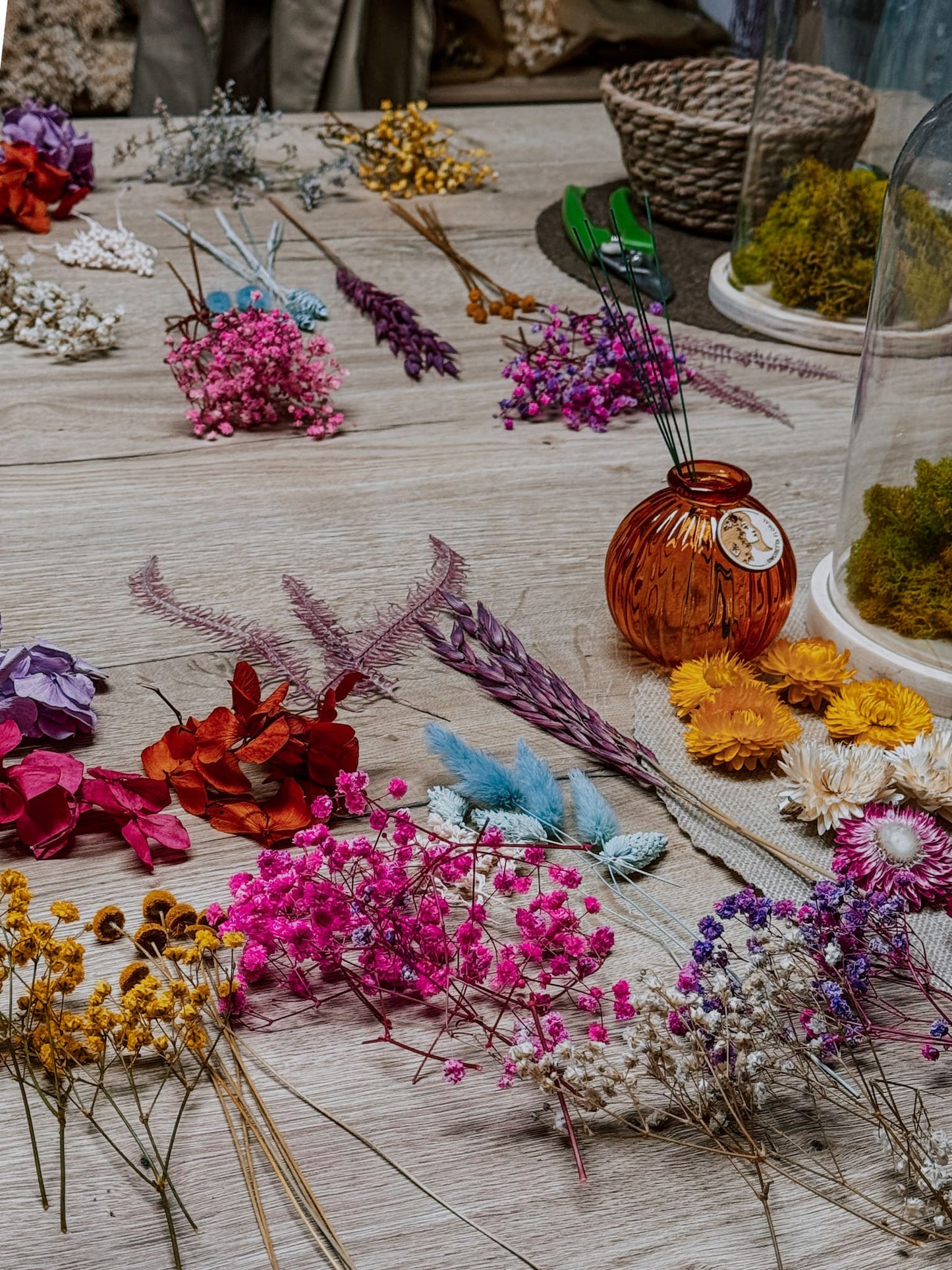 Cúpula cápsula de flores preservadas